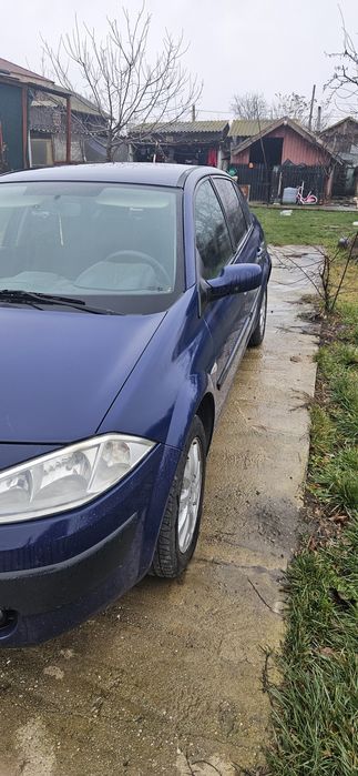 Vând Renault Megane 2 1.6 16v cu GPL 
Ac funcțional
Geamuri electrice