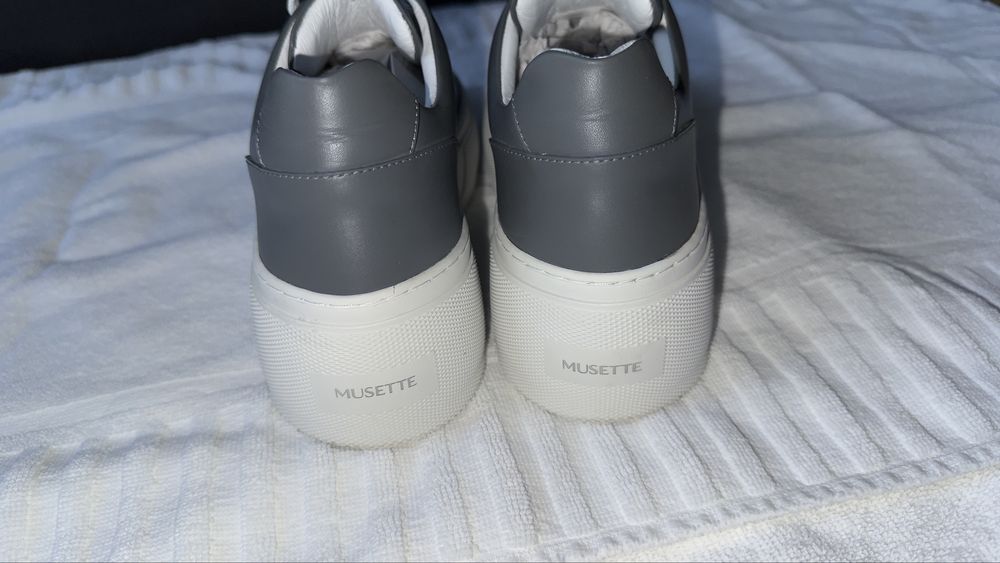 Vand pantofi sport Musette 37