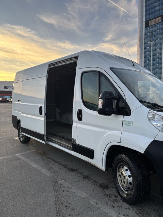 Бус под наем за чужбина и страната