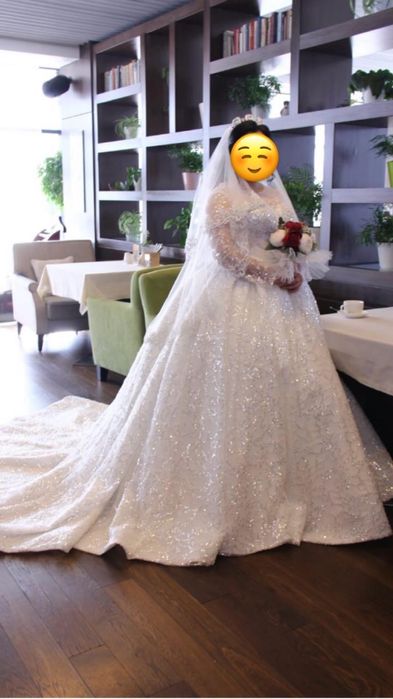 Продаю свадебное платье от Helena