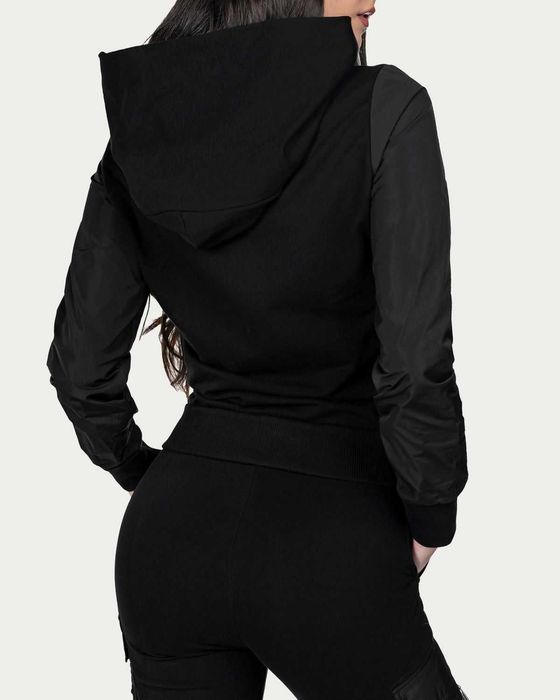 Суичър с диагонален цип MADE BY SOCIETY