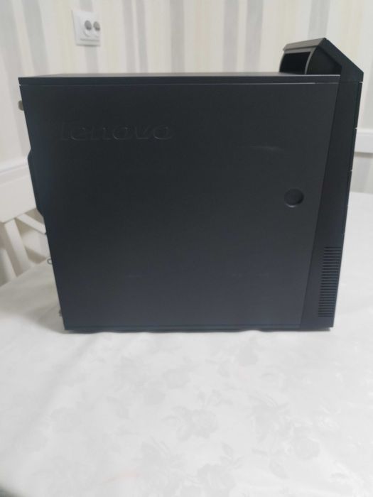 Computer LENOVO Think Centre M38