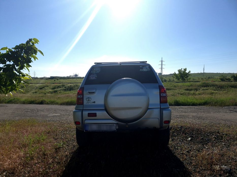 Toyota RAV4 2.0 Benzină 150 CP 4x4 | Lift +5 cm | AT 245/70R16 |