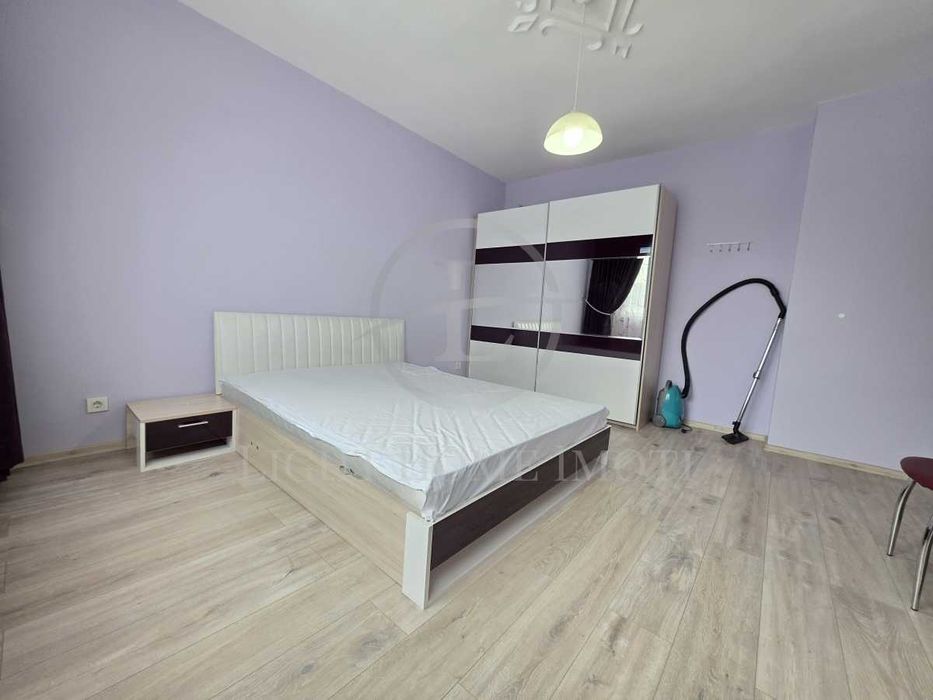 Продава се Тристаен апартамент в Пловдив, Център - 95 кв.м за 1396 €/кв.м - Снимка #8