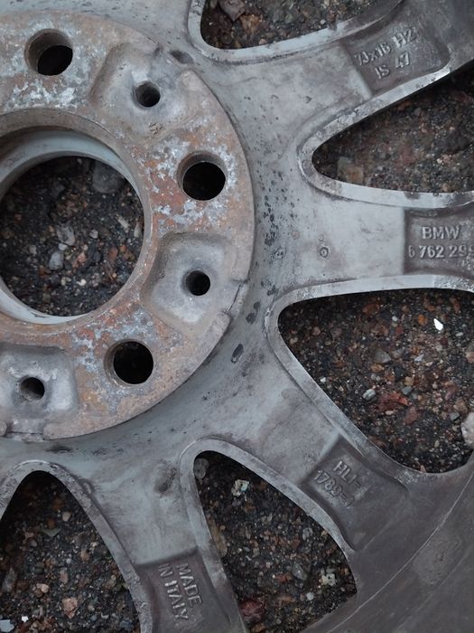 Диски R16 на BMW. Вылет ЕТ47.