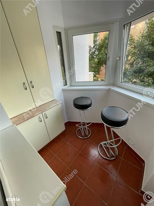 Apartament 3 camere decomandate 2 balcoane in zona centrala Sibiu