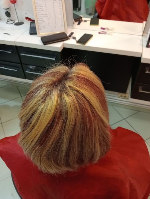 Servicii profesionale de coafura