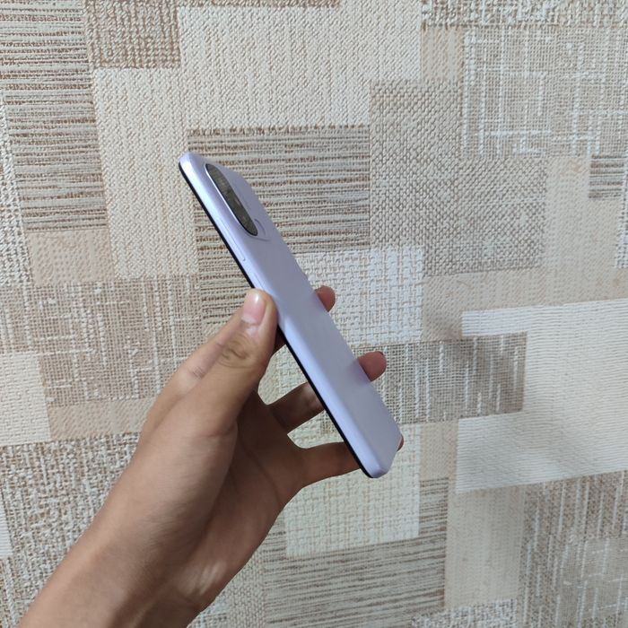 Redmi 12c ideal holatda 128 Gb padarka bob