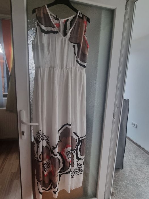 Rochițe  noi de vânzare