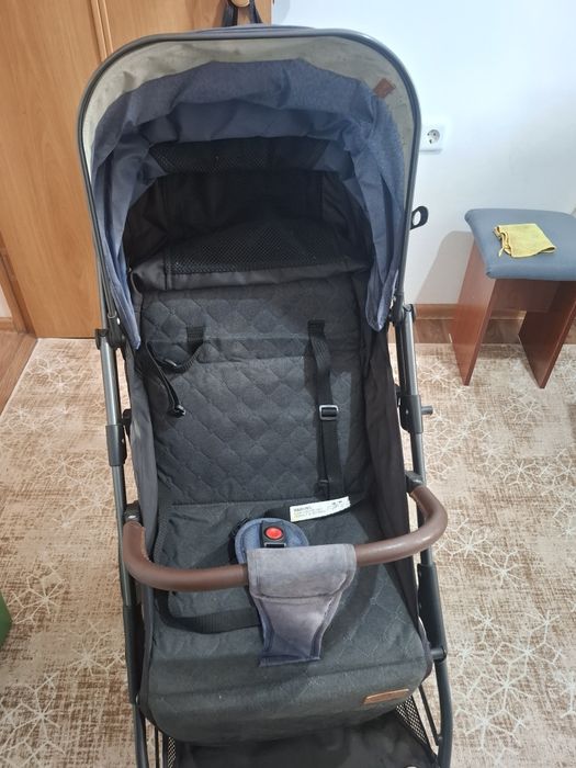 Коляска прогулочная Ining baby продам