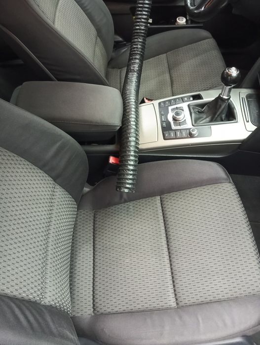 Професионално външно и вътрешно почистване, пране на тапицерия и салон