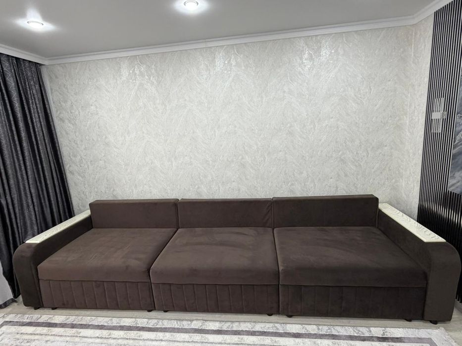 Продам диван 3.2м