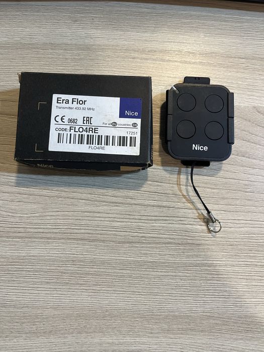 Пульты от шлагбаума, ворот Nice 4-х и 2-х канальные