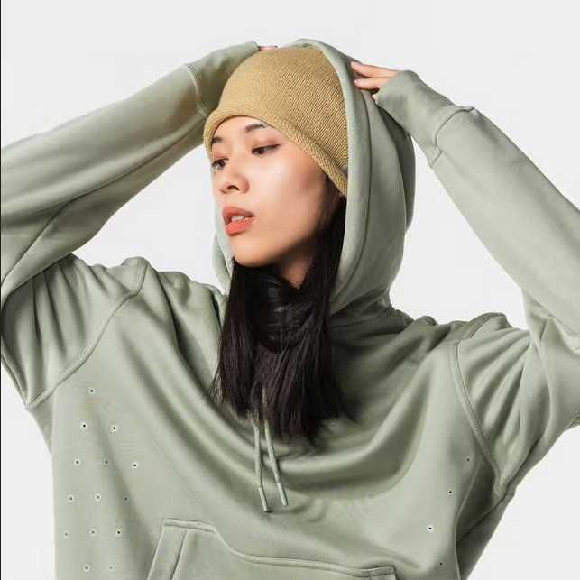 Бежевая шапка шапка-бини beanie унисекс