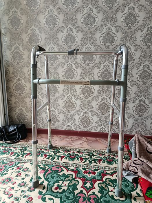 Ходунок для взрослых