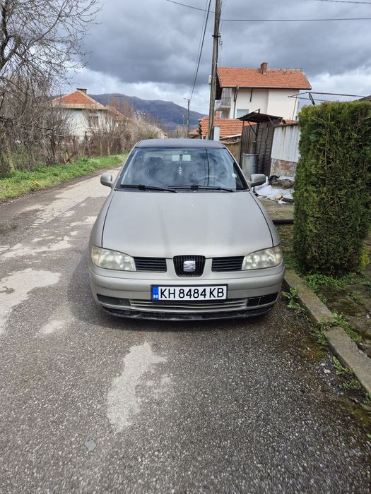 Продавам Seat ibiza