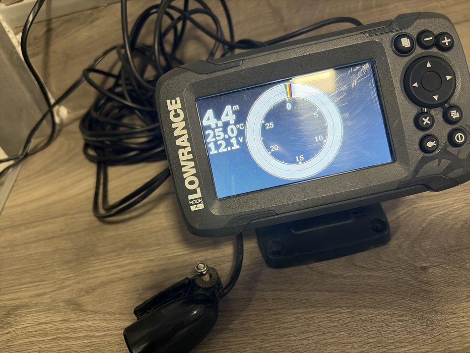 Sonar Lowrance hook 4x