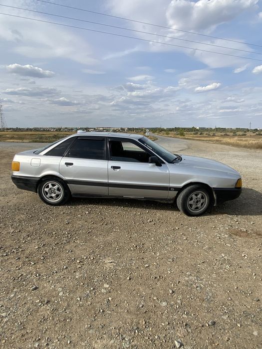 Продам машину Audi 80 b3