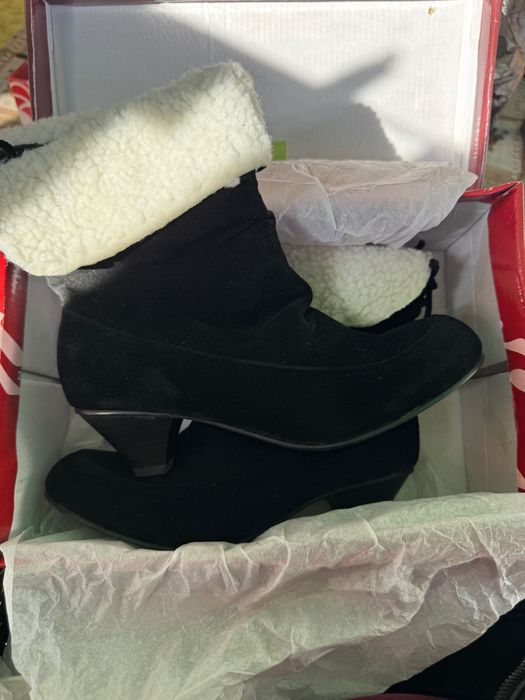 Нови ботуши с нисък ток