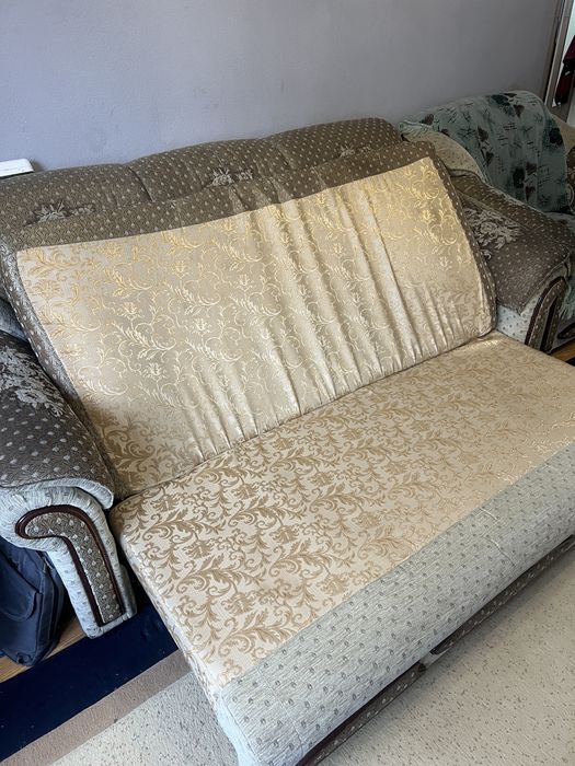 Диван и кресло в подарок