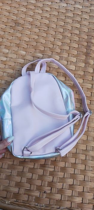 7 ранички/чантички и 1 портмоне