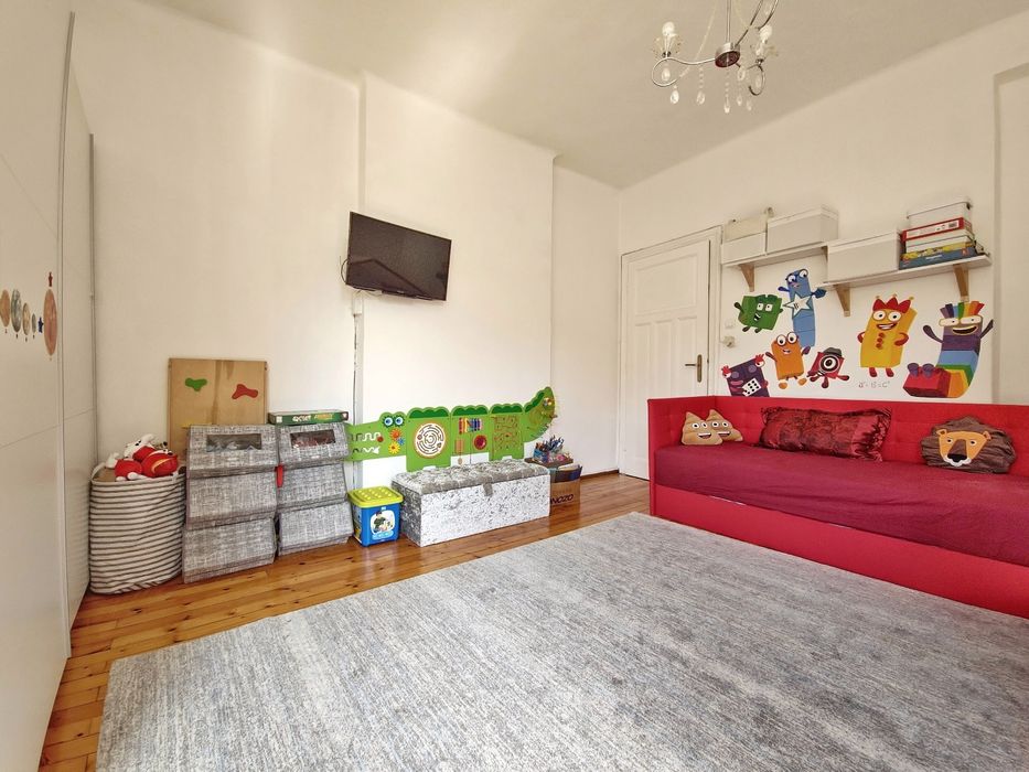 3-стаен апартамент в Центъра до Борисова градина