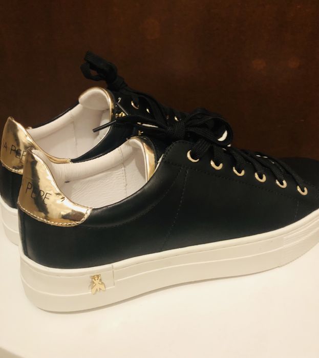 Patrizia Pepe сникърси, 39 номер