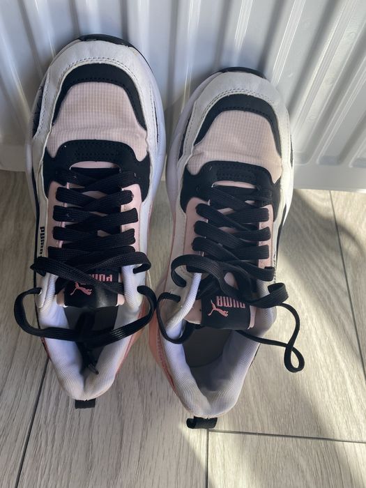 Vand adidasi femei marca Puma