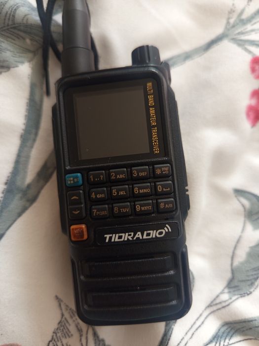 Продам переносную рацию