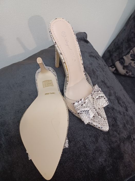 Vand saboti eleganti