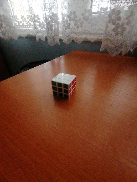 Джобен Рубик куб.