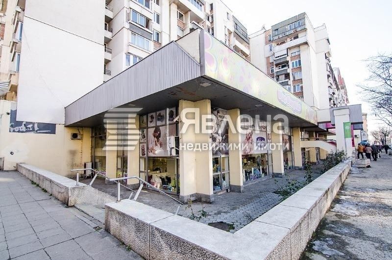 Бизнес сграда на бул. Александър Стамболийски