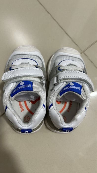 Adidasi biomecanics nr19