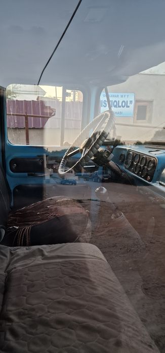 Zil 130 Ural motor