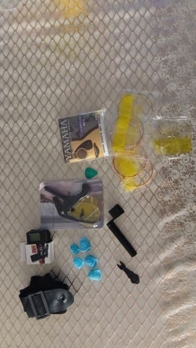 Akurstik gitara, 38 razmer