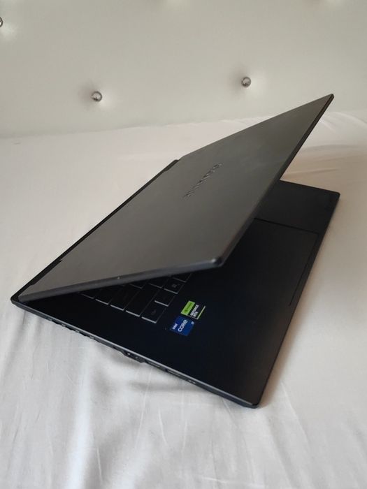 Лаптоп Gigabyte GAMING A16 CMH