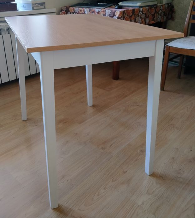 Продам стол деревянный 93х63х75см