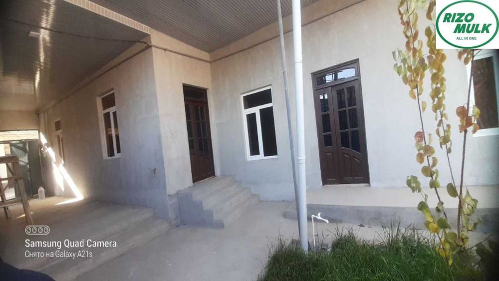 Назарбек Текстилда ховли сотилади. NR494/137