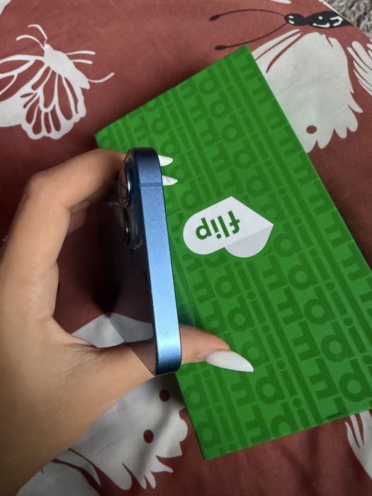 Vand iphone 13 albastru