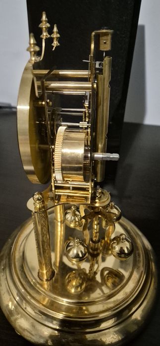 Ceasuri cu fir de torsiune