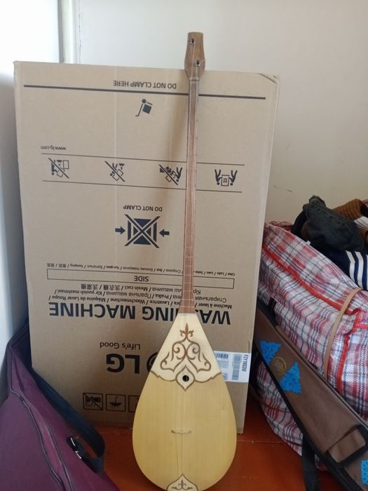 Домьыра сатылады