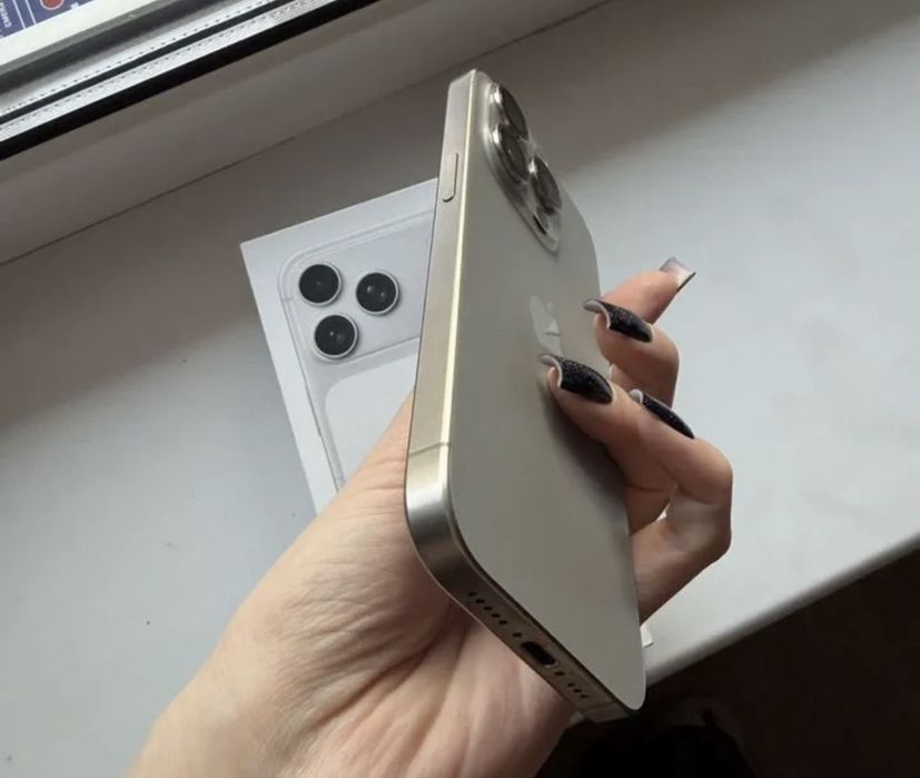 Айфон 15 pro max на 256