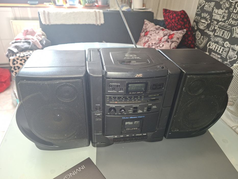 JVC PC-X55, sistem audio boombox cu radio ( Antena Satelor  ), casetofon si CD Player, boxe detașabile, perfect funcțional
