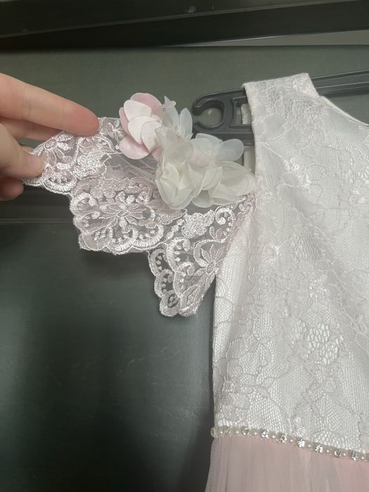 Нарядное платье 9-10 лет