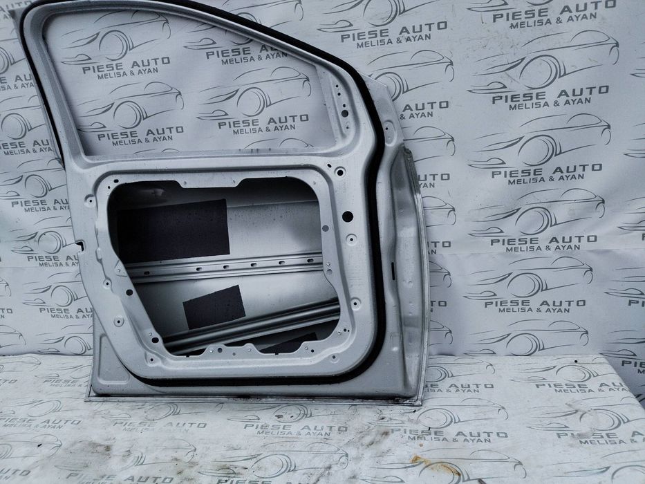 Usa stanga fata Mercedes B-Class W246 an 2011-2012-2013-2014-2015-2016