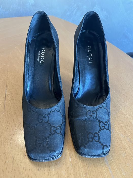 Gucci monogram обувки на ток оригинал