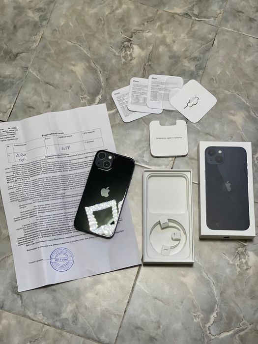 Продам iPhone 13