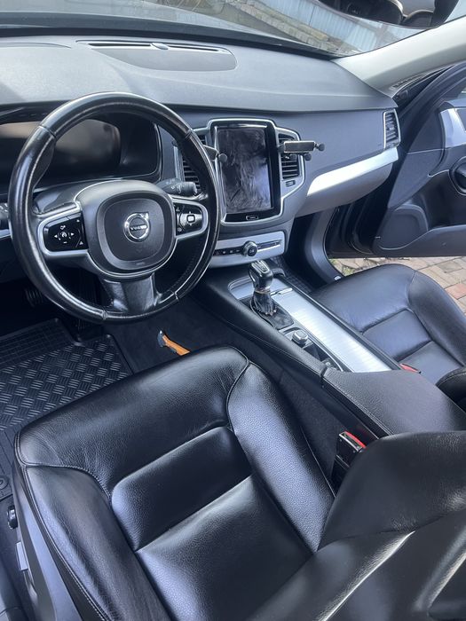 Volvo XC 90 7 Locuri