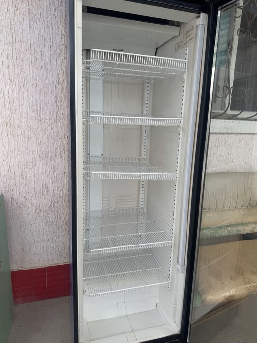Холодильник продается