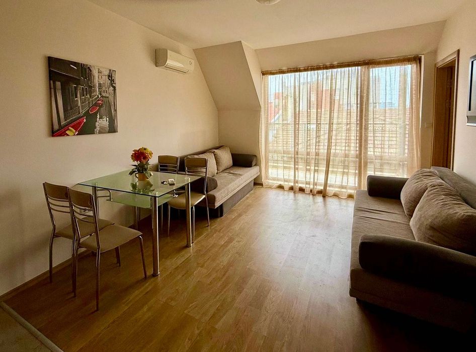 Продава се Двустаен апартамент в Поморие - 60 кв.м за 1600 €/кв.м - Снимка #1